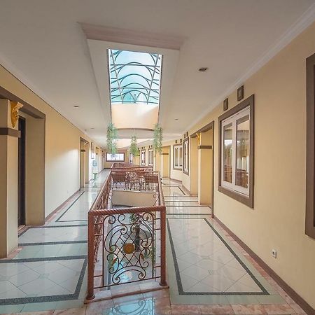 Reddoorz Near Setrasari Mall 2 Μπαντούνγκ Εξωτερικό φωτογραφία