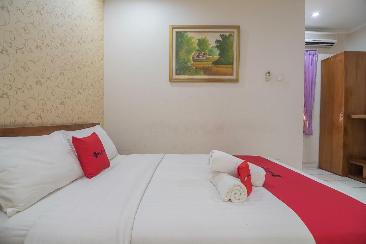 Reddoorz Near Setrasari Mall 2 Μπαντούνγκ Εξωτερικό φωτογραφία