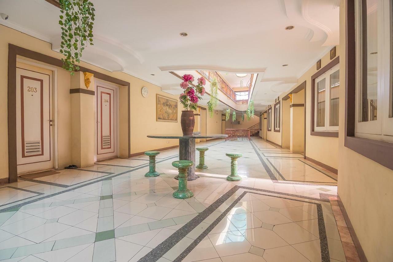 Reddoorz Near Setrasari Mall 2 Μπαντούνγκ Εξωτερικό φωτογραφία